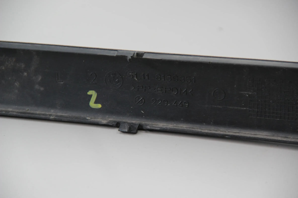 Original BMW E39 520d 520i 523i 528i 530i Stossleiste vorne links 51118159351
