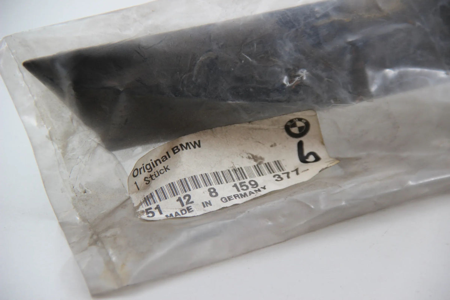 Original BMW E39 520i-540i Limousine Stossleiste hinten links 51128159377