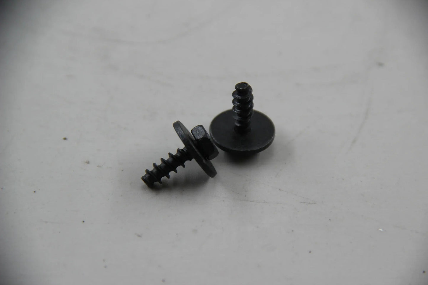 Original BMW E60 M5 S85 2x Sechskantschraube TS5X16MM SW8 51112257140