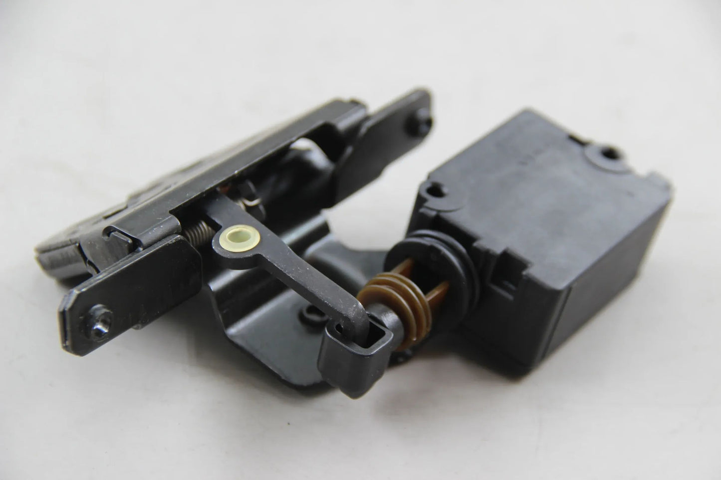 Original BMW E39 520i 523i 525i-540i M5 Limousine Schloss Heckklappe 51248236897