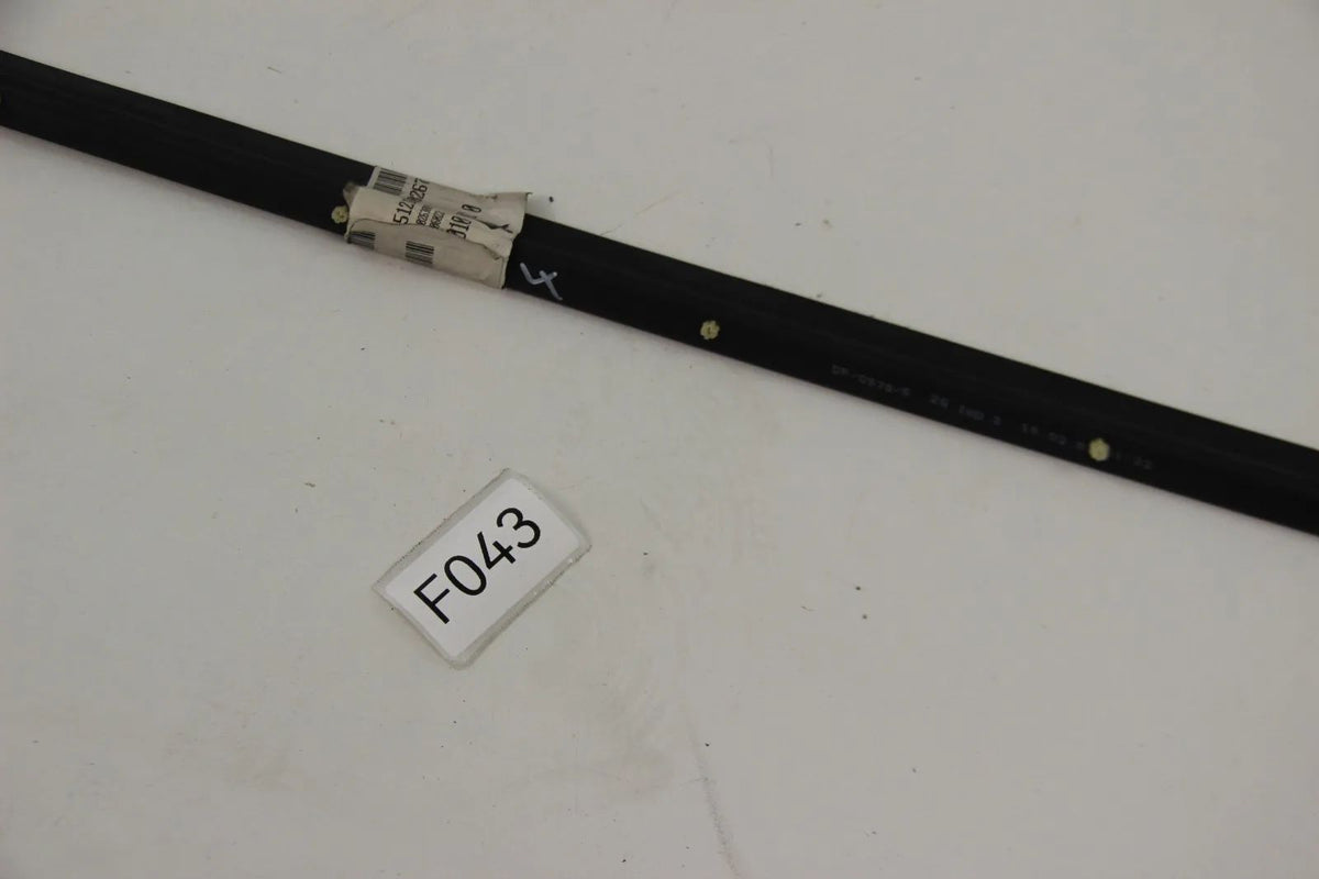 Original BMW E39 5er 520i-540i Dichtung Türfuge Einstieg vorne links 51218202675