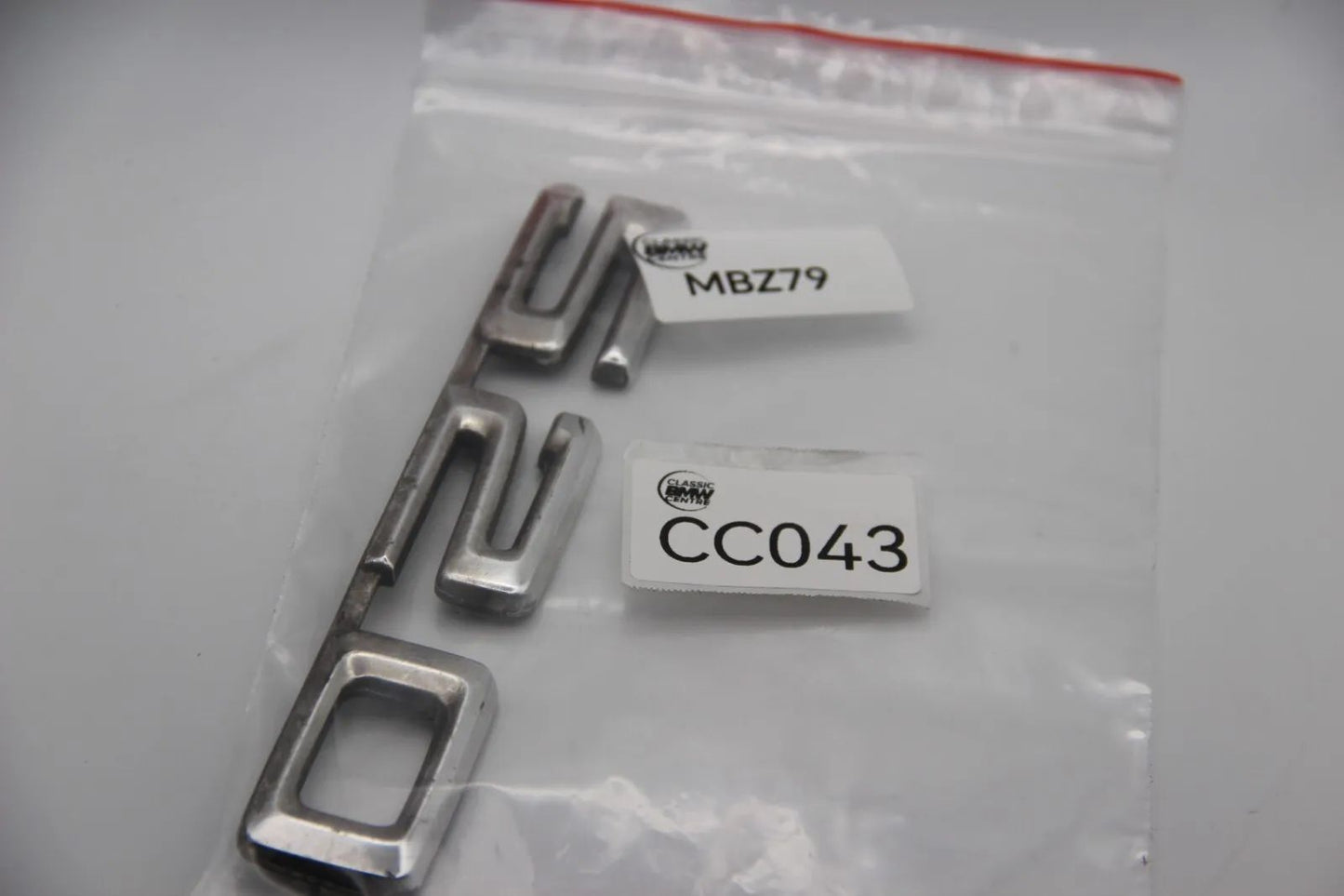 Original BMW E12 520 Modellbezeichnung Emblem Schriftzug B2 BMW N 11319. 0