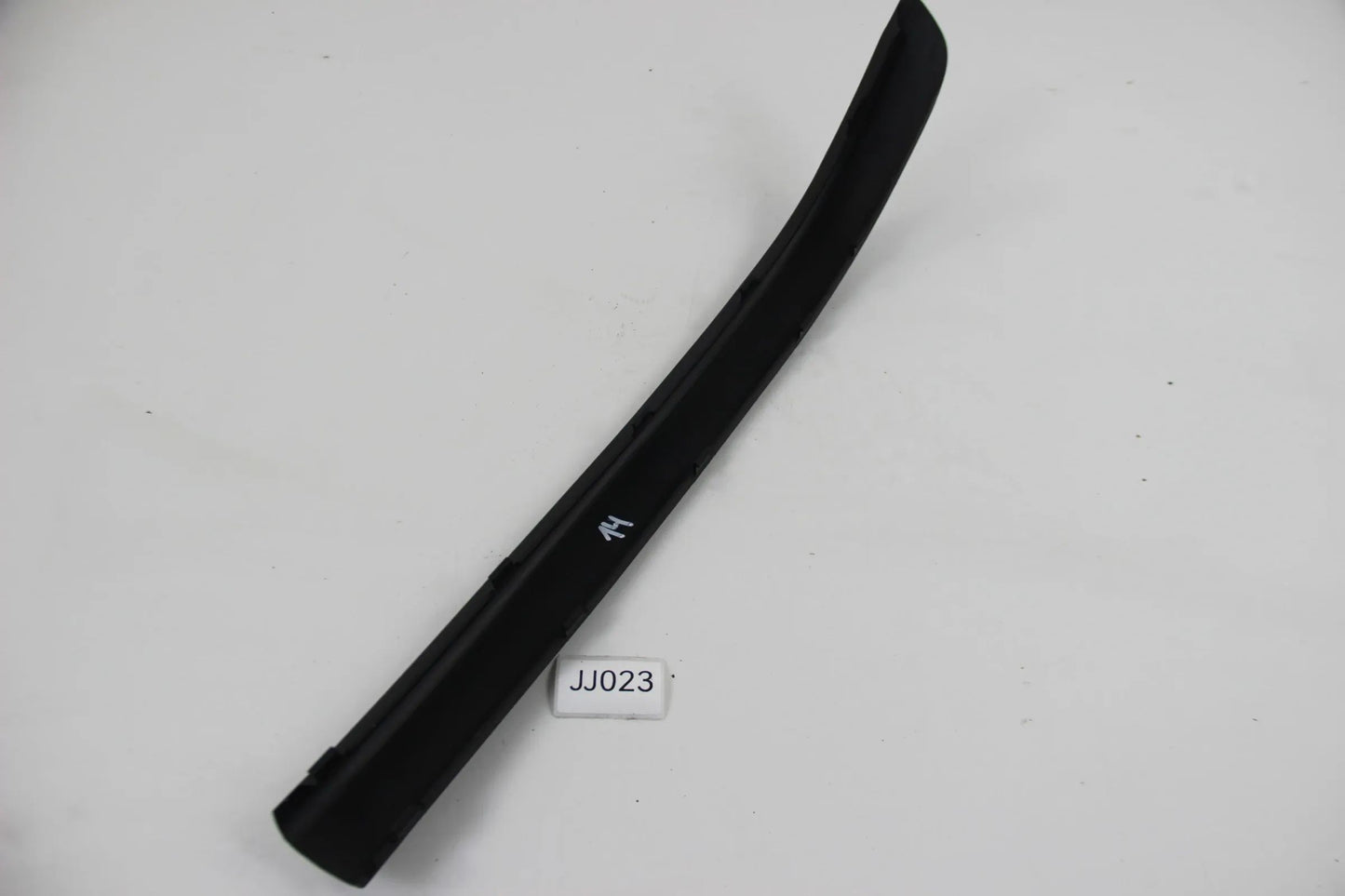 Original BMW E46 316i-330xi Stossleiste Stossfänger vorn rechts 51118195290