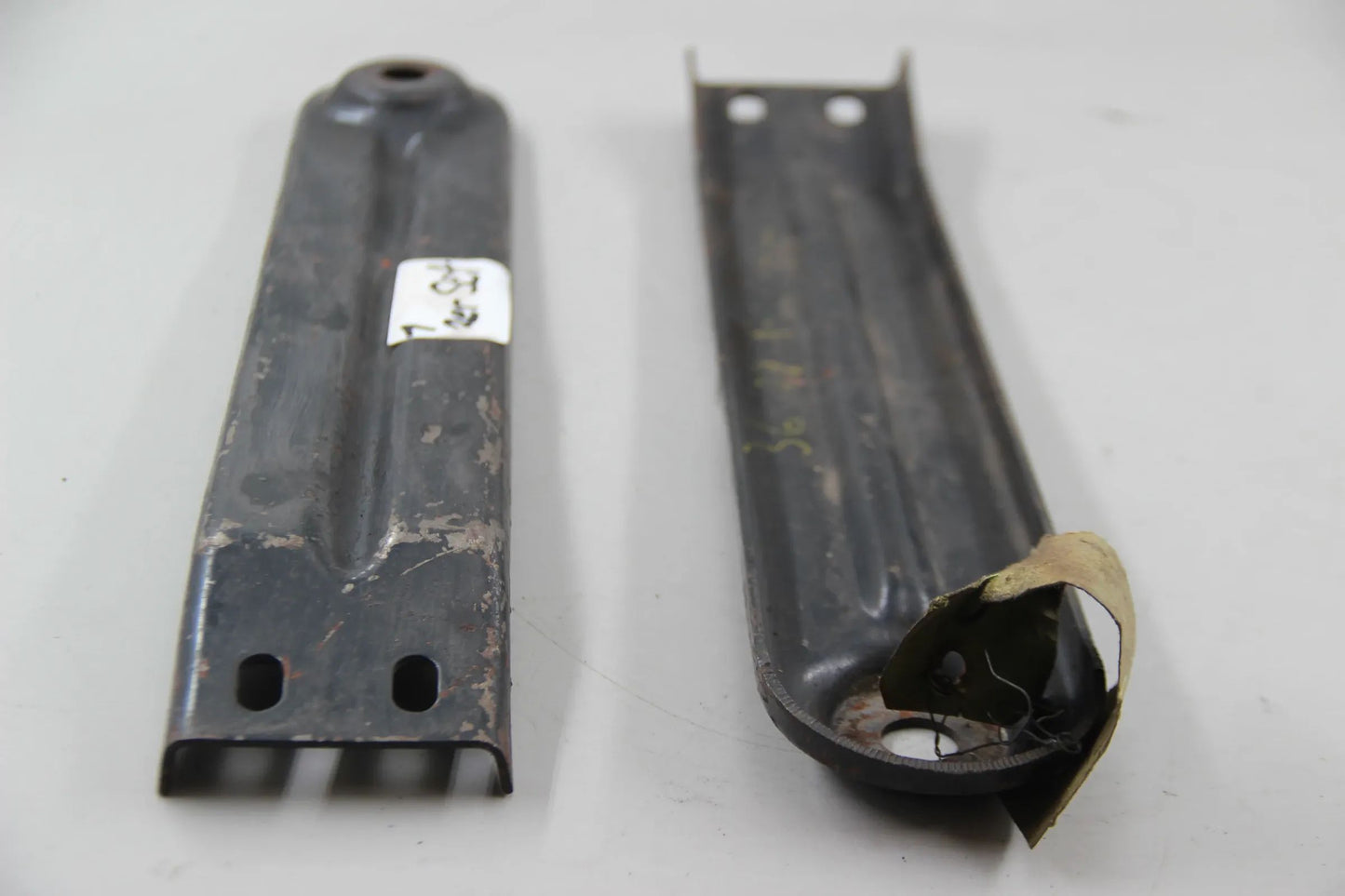 Original BMW E12 518i-535i E24 628CSi-635CSi E3 E9 NK 2x Schubstrebe 33333628172