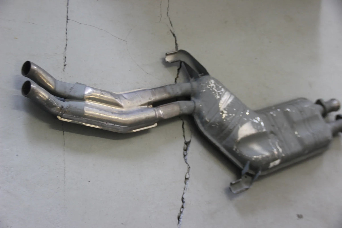 Original BMW 7er E32 730i M30 735i M30 Limousine Mittelschalldämpfer 18129068602