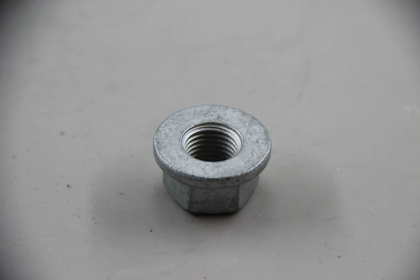Original BMW E81 E87 E90 Bundmutter selbstsichernd M14X1,5-10 ZNS 31121092110