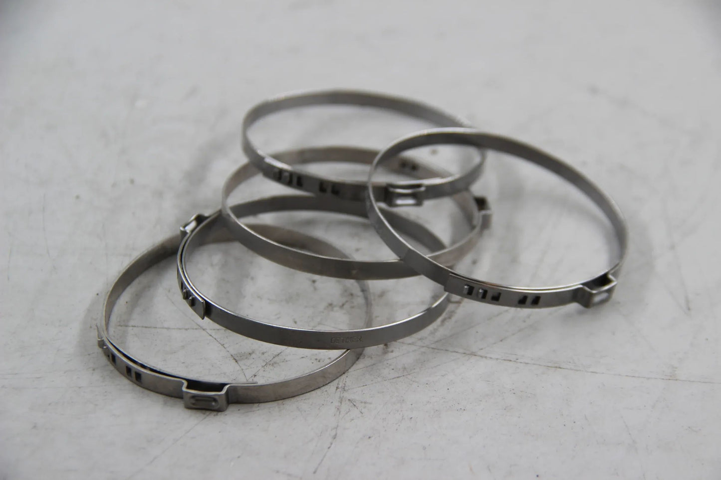 Original BMW E26 E21 E30 E36 E46 E34 E39 E52 Z3 5x Spannband 32111137132