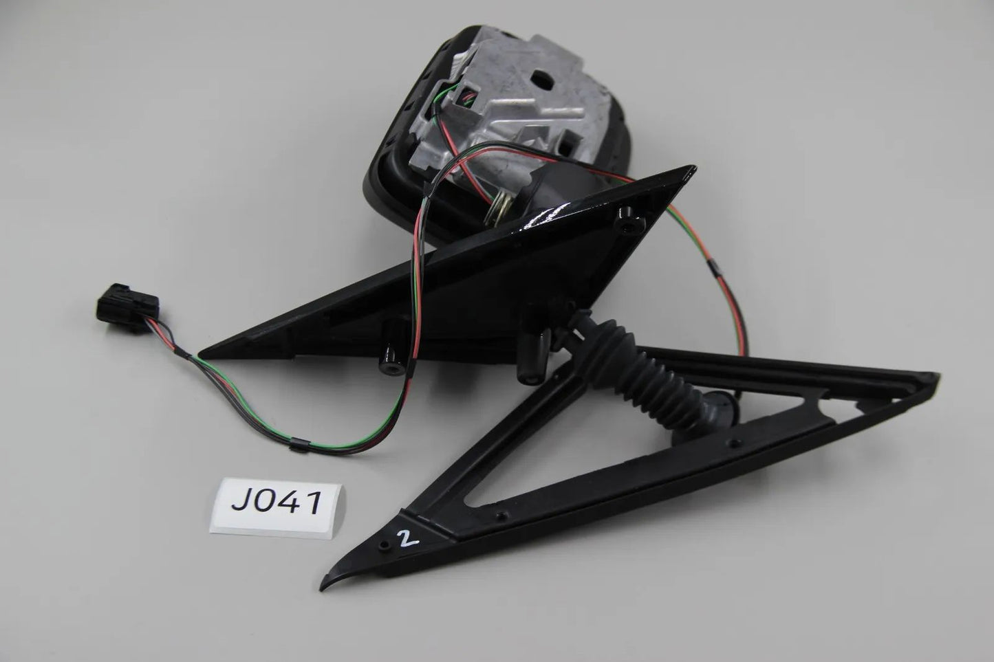 Original BMW E39 Limo/Touring Aussenspiegel ohne Glas beheizt links 51167890065