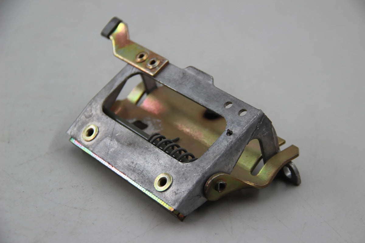 Original BMW E12 518-535i Grundplatte Klappgriff rechts NOS 51211808806