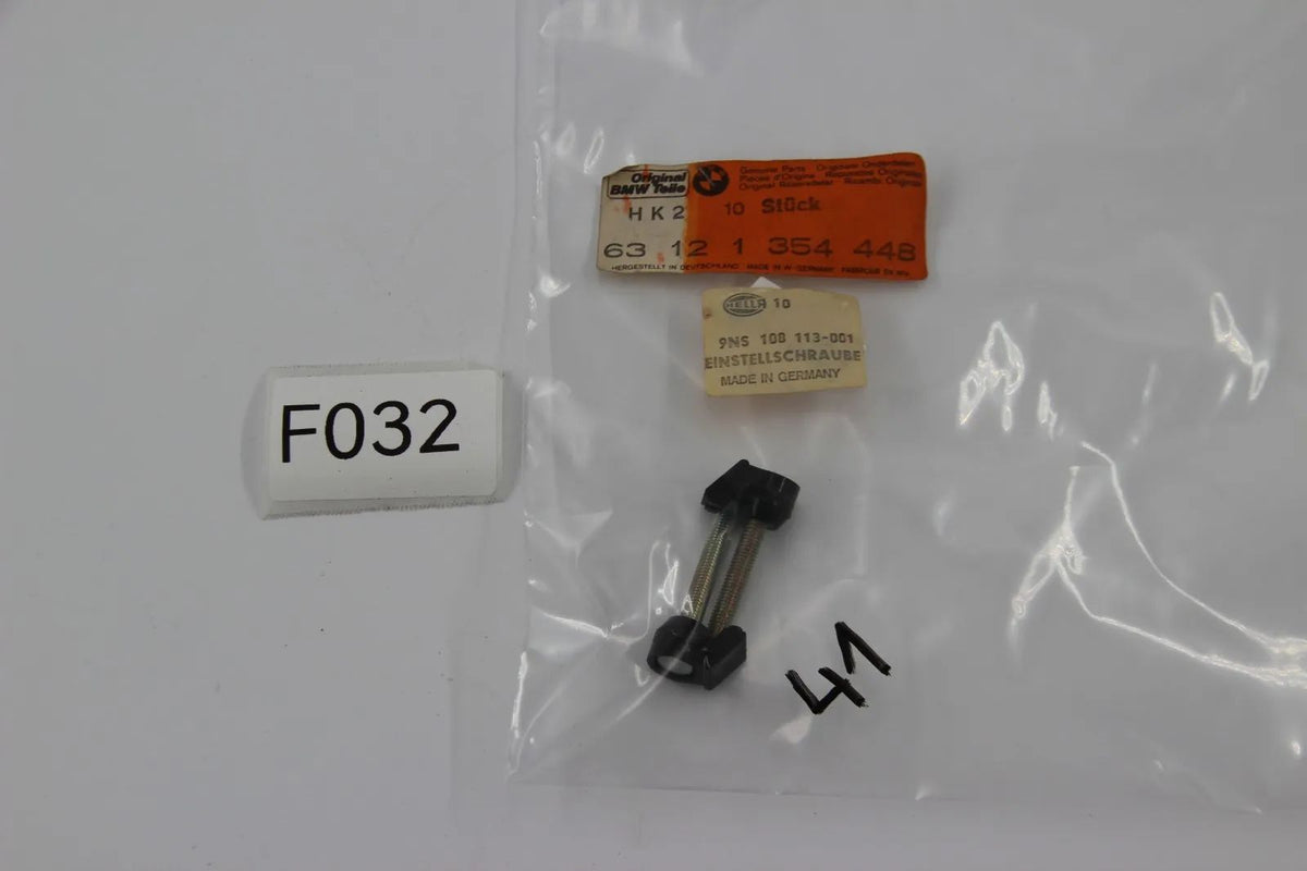 Orig BMW E3 E9 M30 E12 M10 M30 Einstellschraube Scheinwerfer 2Stk 63121354448