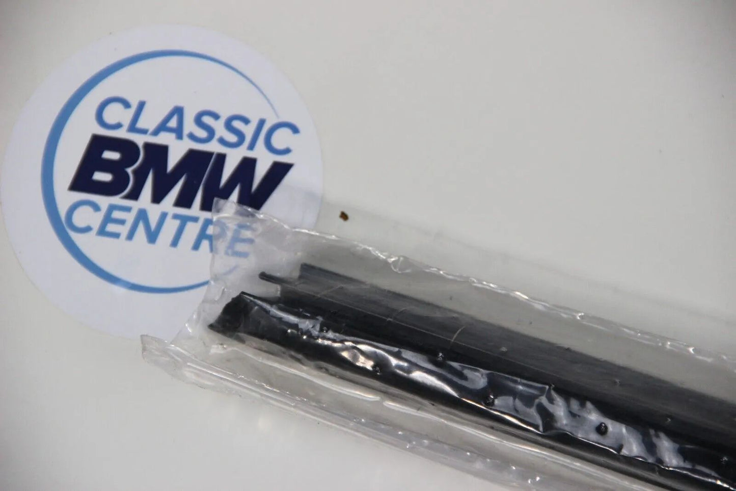 NEU ORIGINAL BMW 51218159820 5er E39 Brustleiste vorne Innen Rechts