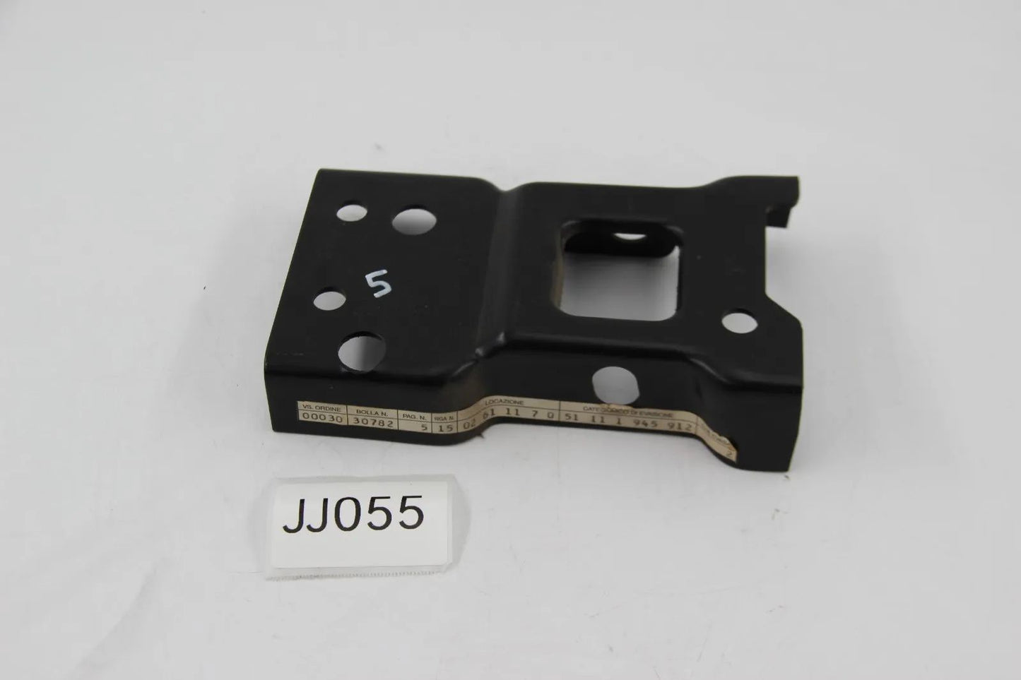 Original BMW E30 316-325ix Stütze rechts Stossstange vorne 51111945912