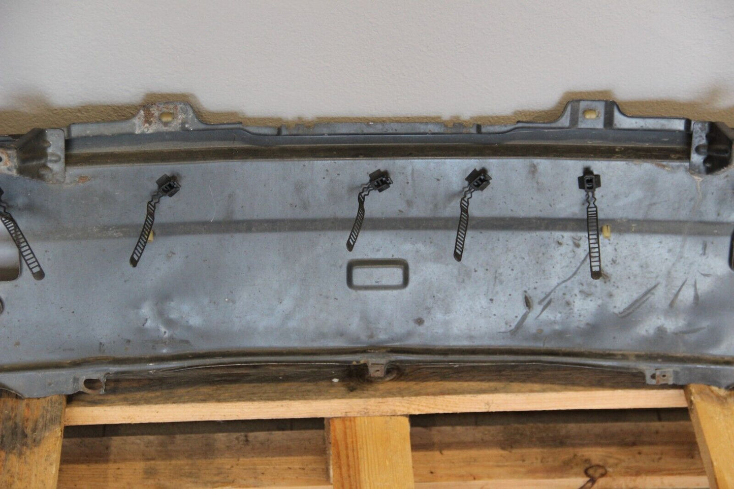Original BMW E30 84-86 Frontblech Frontschürze VFL Diamantschwarz 3er