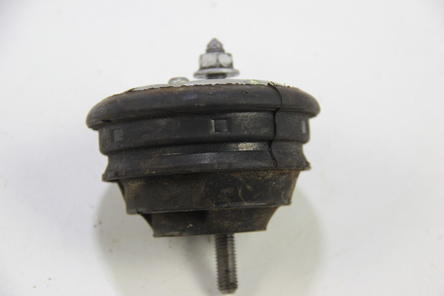 Original BMW Motorlager 1137149 E32 E34 530i 730i 535i 735i M5 735iL