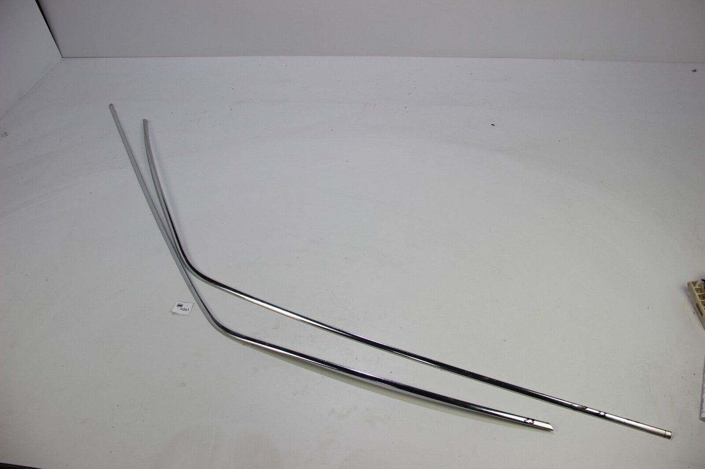 BMW E30 3er Zierleiste Regenrinne Chrom Rechts Links 51131884452 51131884451