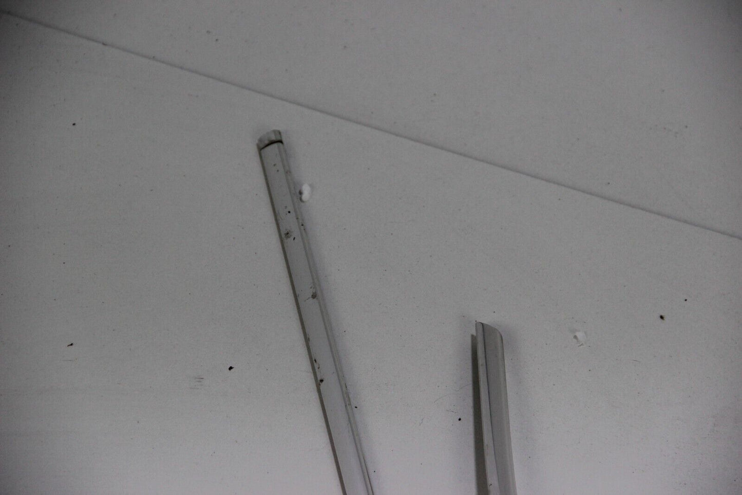 BMW E30 3er Zierleiste Regenrinne Chrom Rechts Links 51131884452 51131884451