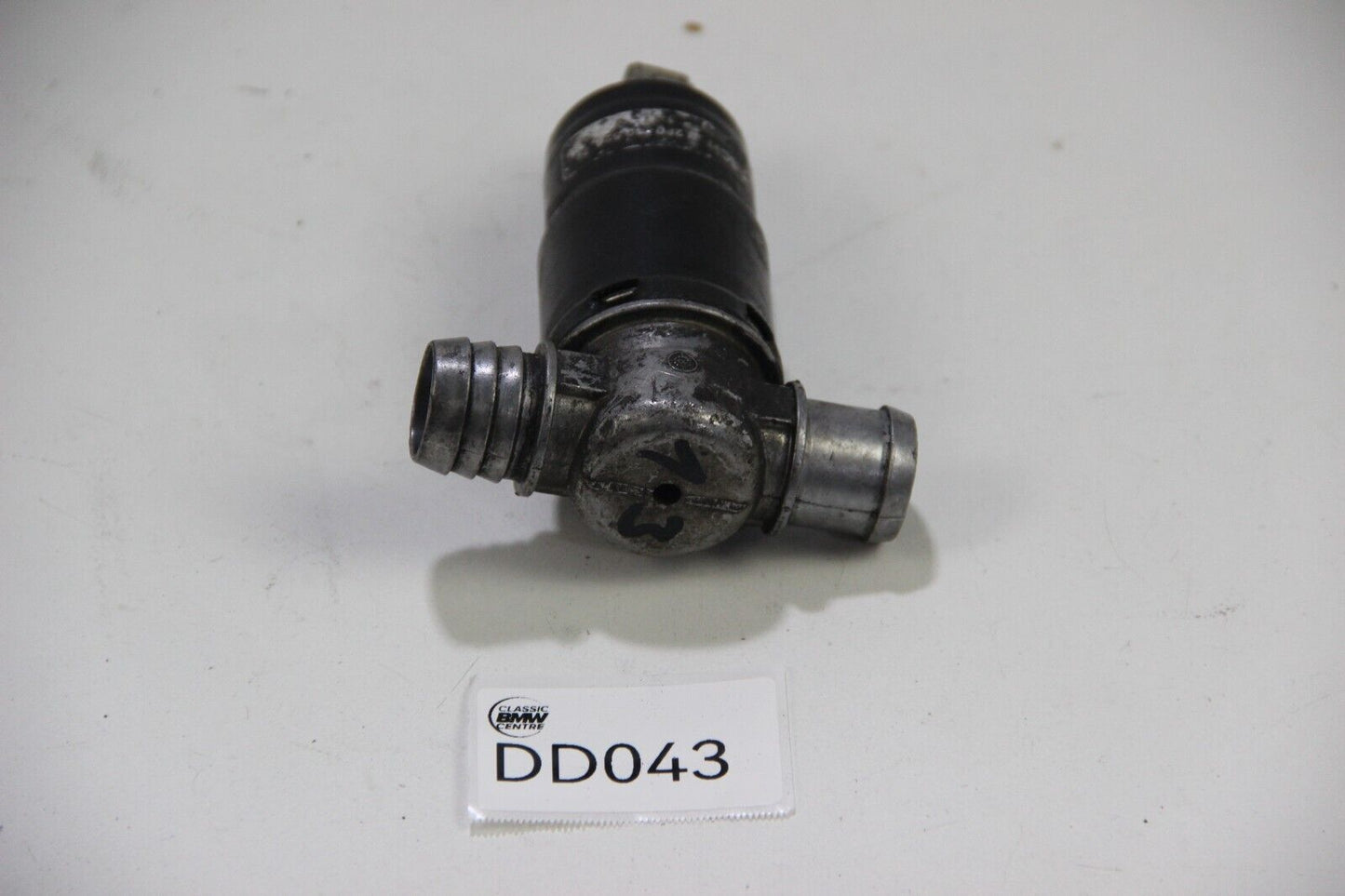 Original BMW E30 E34 E36 525i 325i 320i 520i M20 M50 Leerlaufregler 0280140524