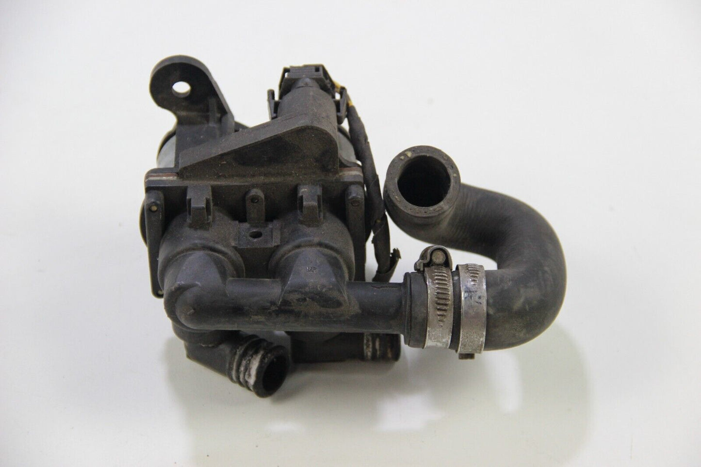 Original BMW E34 Wasserventil Bosch Heizungsventil Zusatzpumpe 1147412042