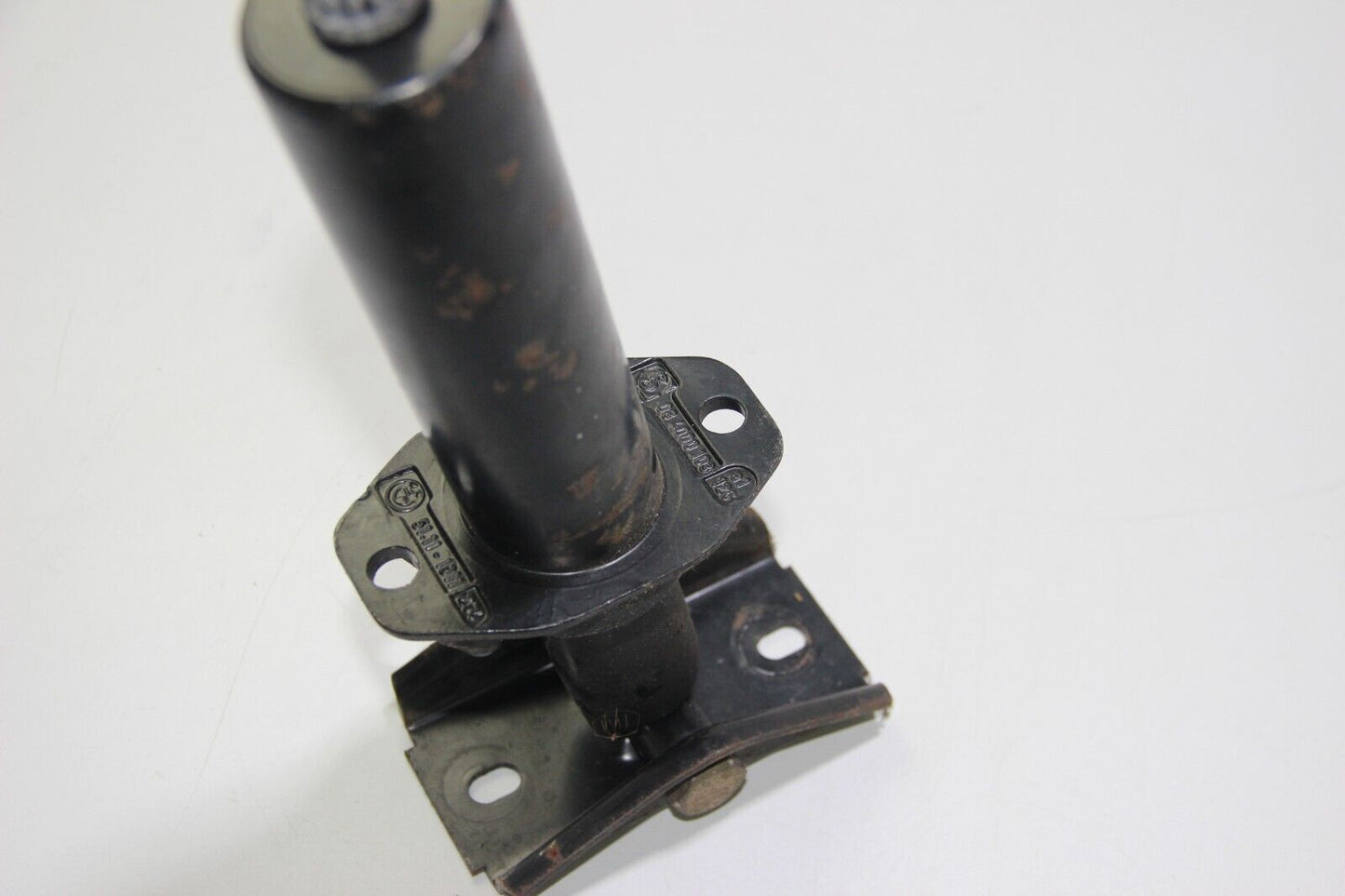BMW E30 Stoßstangenhalterung Pralldämpfer 51111911294 Bumper Mount