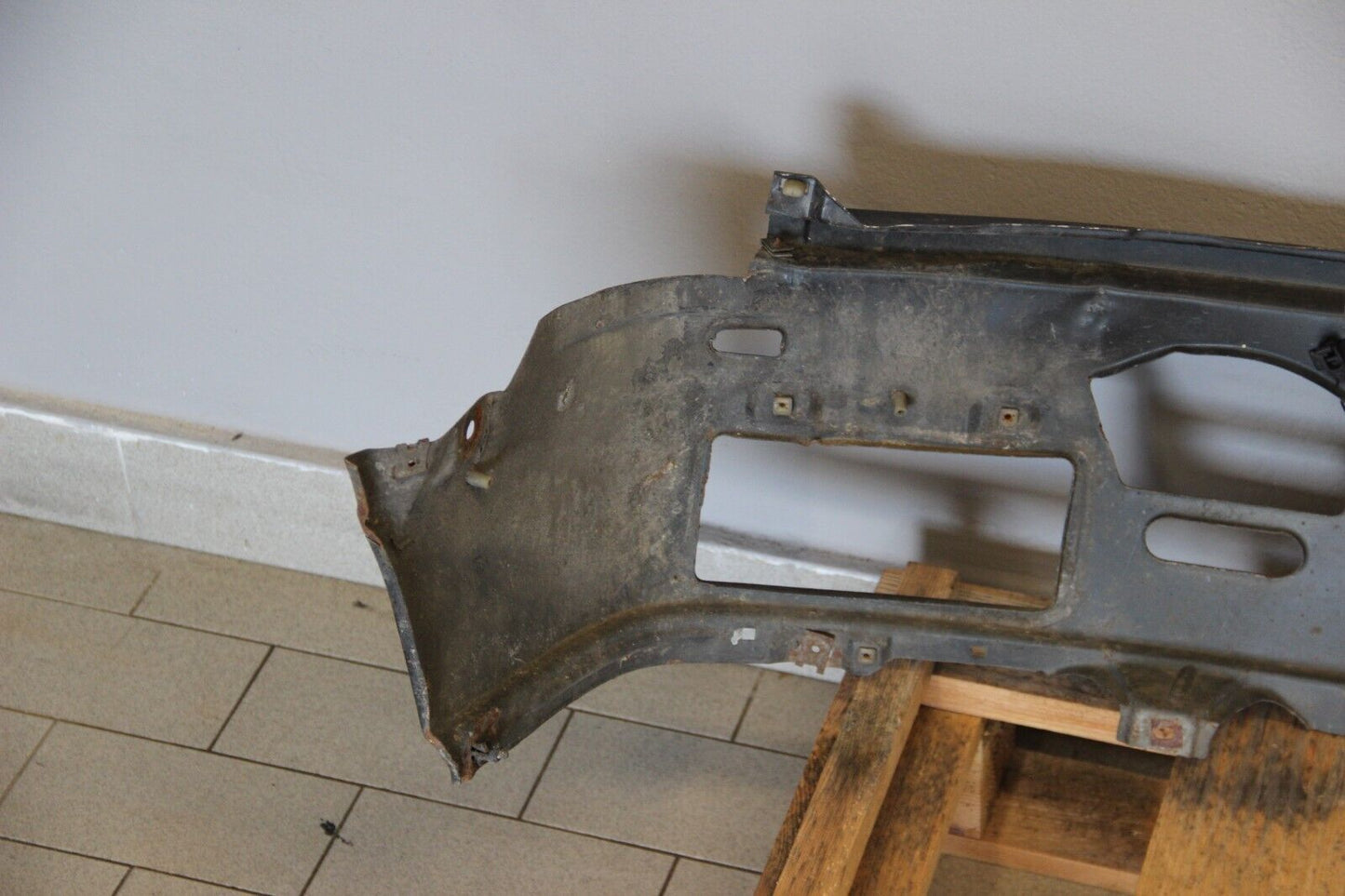 Original BMW E30 84-86 Frontblech Frontschürze VFL Diamantschwarz 3er