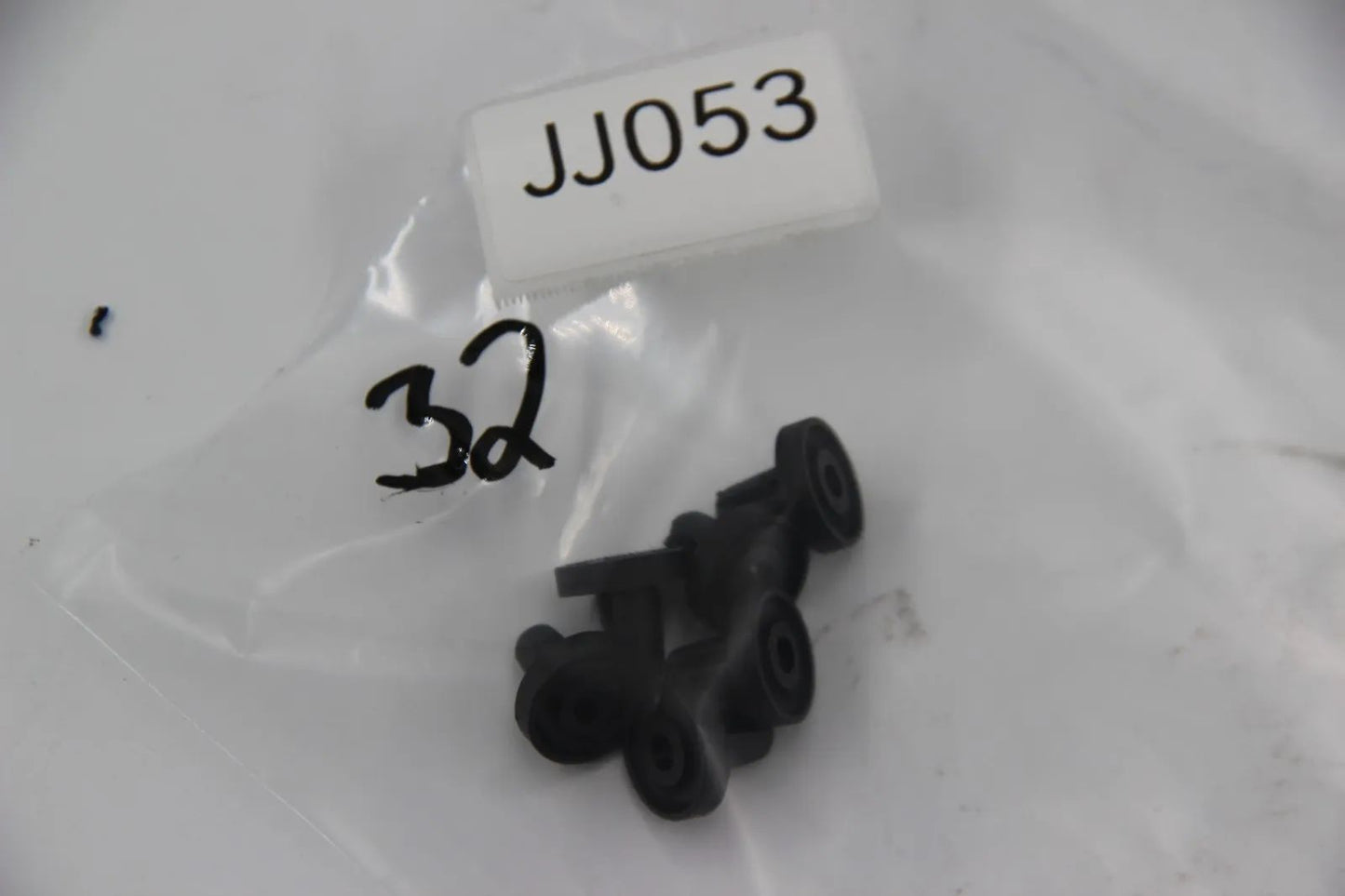 Original BMW E12 E30 E36 E24 E23 Einsteckmutter Heckklappe 6x 51181852299