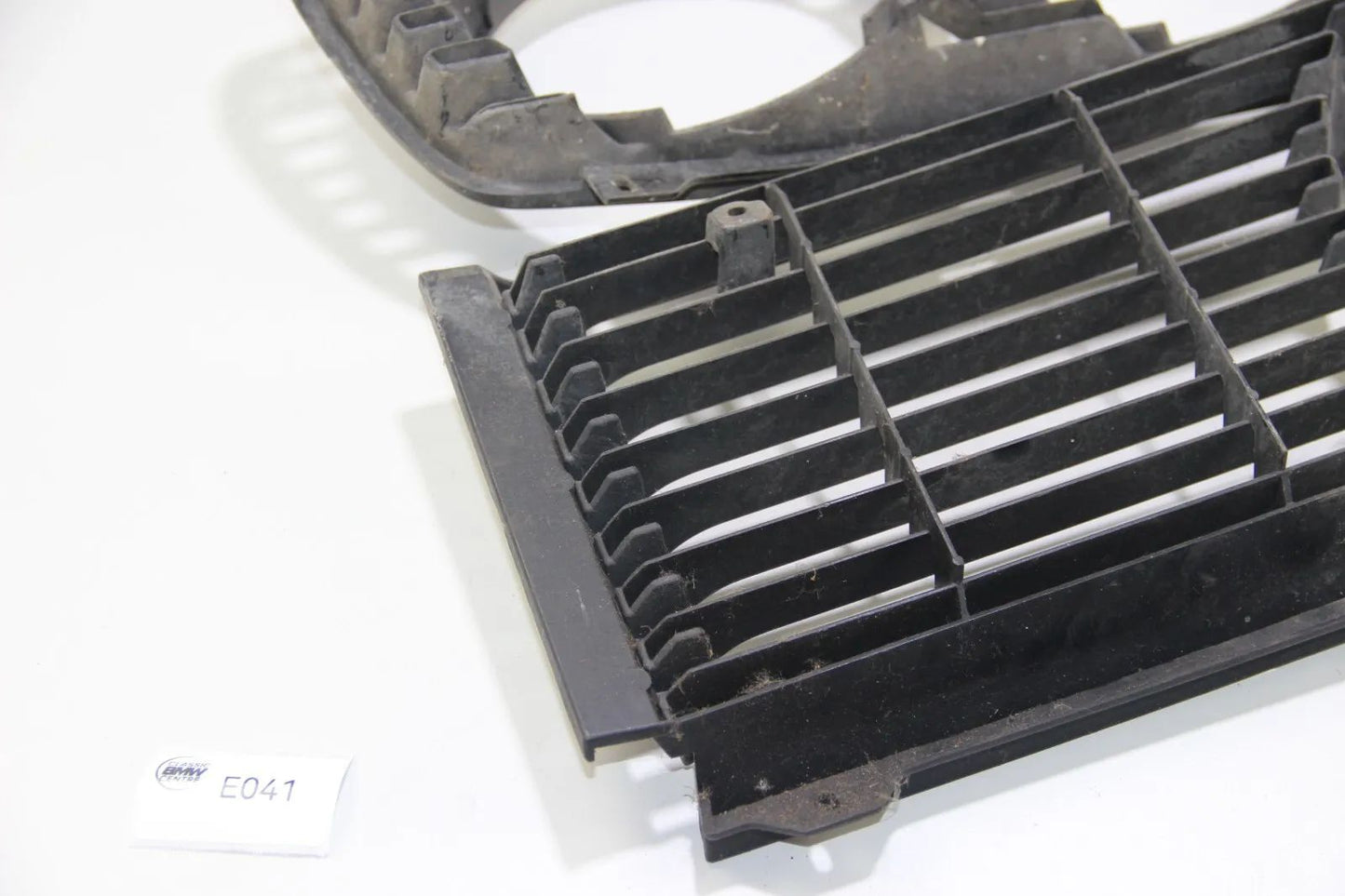 Original BMW E12 5er Zierleiste Scheinwerfer Rahmen Grille paar 1848113 1848114