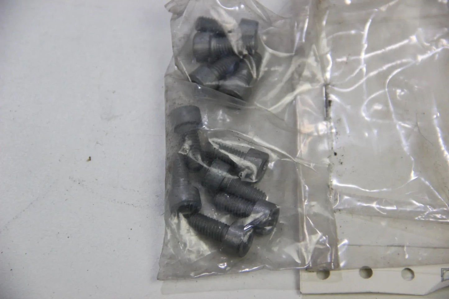 NOriginal BMW E21 E12 E28 E24 E23 10x Schrauben Zylinderschraube NOS 11521719053