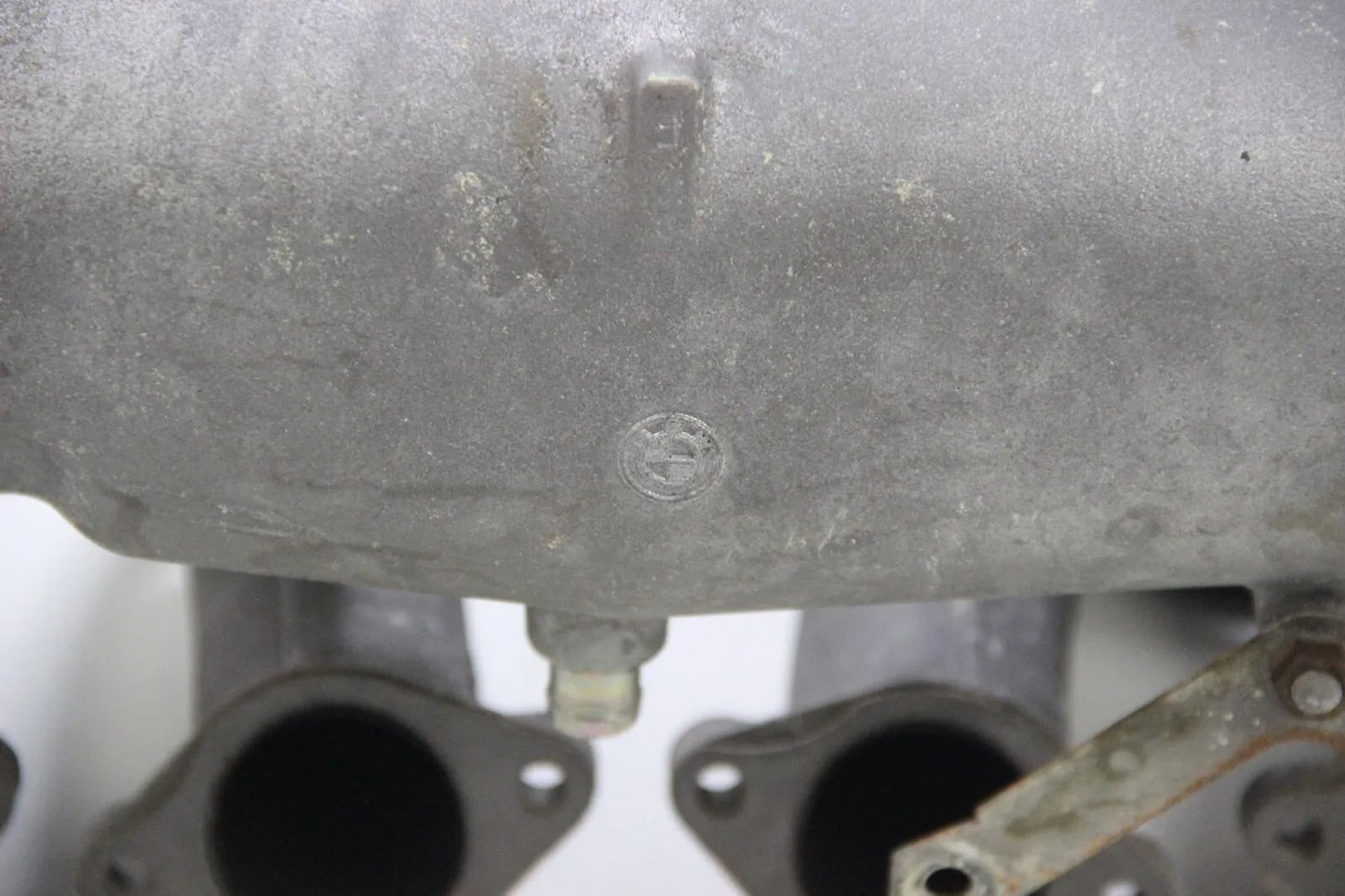 BMW E10 2002tii turbo Luftsammler Saugrohr 11611257266 11611257031 1257268