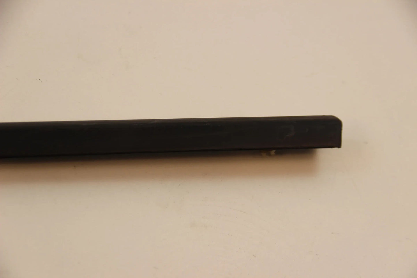 Original BMW E36 316i-328i Limousine Stossleiste Tür vorne rechts 51131960732