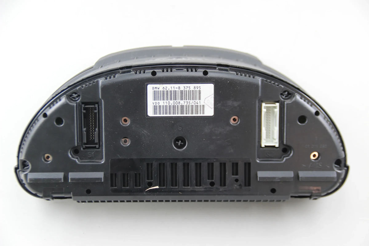 Orig. BMW E39 520i-540i Tacho Instrumentenkombination uncodiert KM/H 62106942225