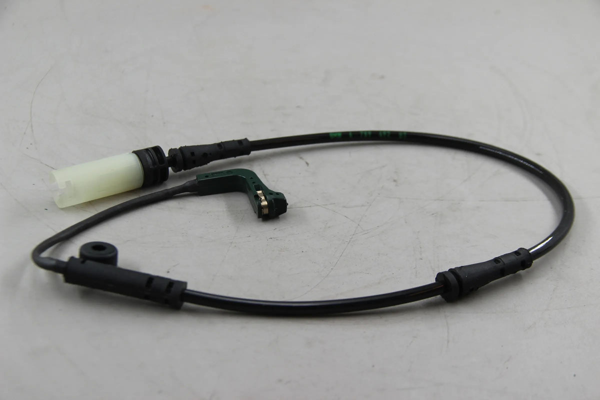 Original BMW E60 520i-550i E61 E63 E64 Bremsbelagfühler vorne links 34356789492