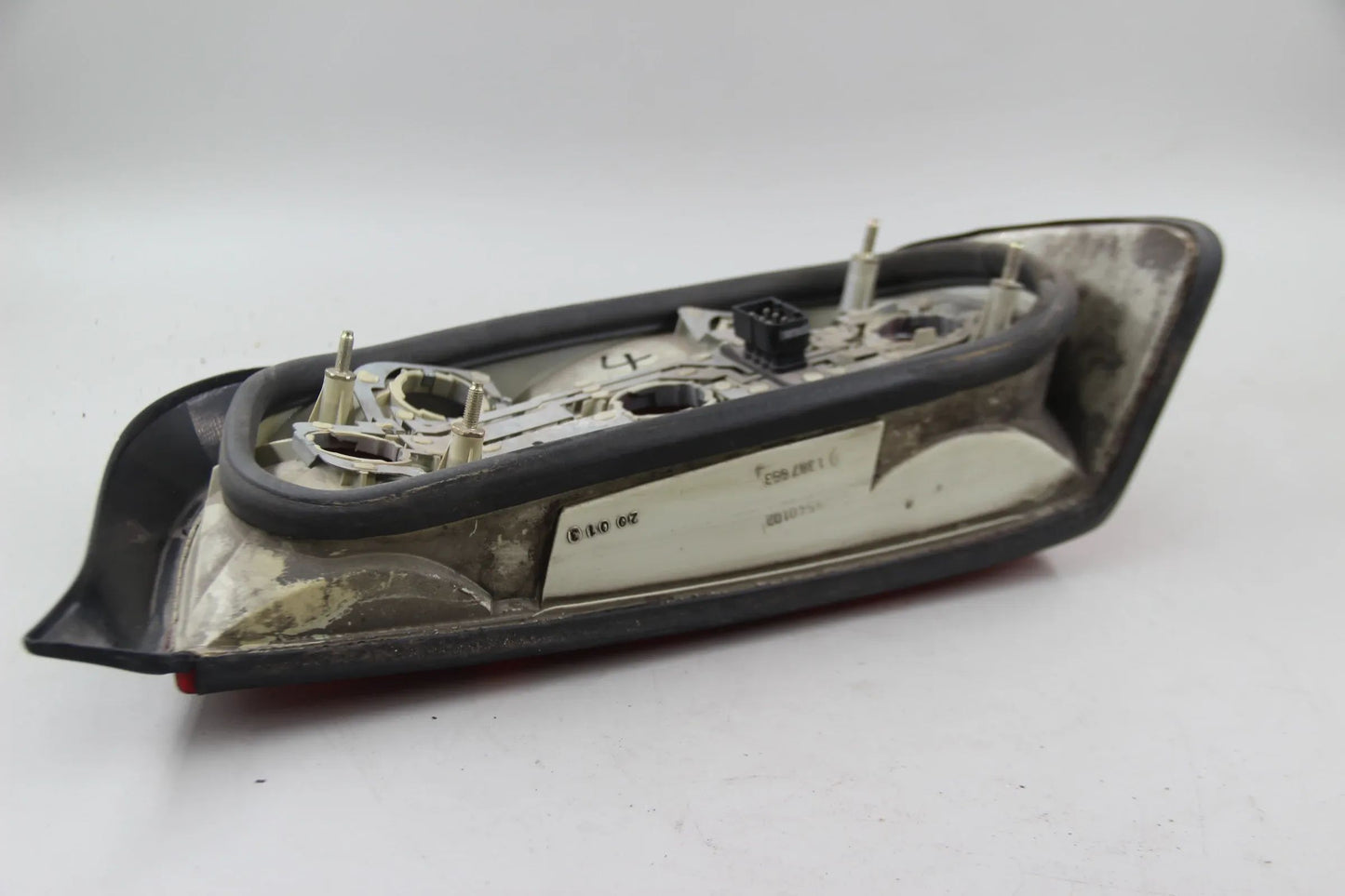 Original BMW E36 316i-323i Heckleuchte mit Nebelschlusslicht links 63211387653