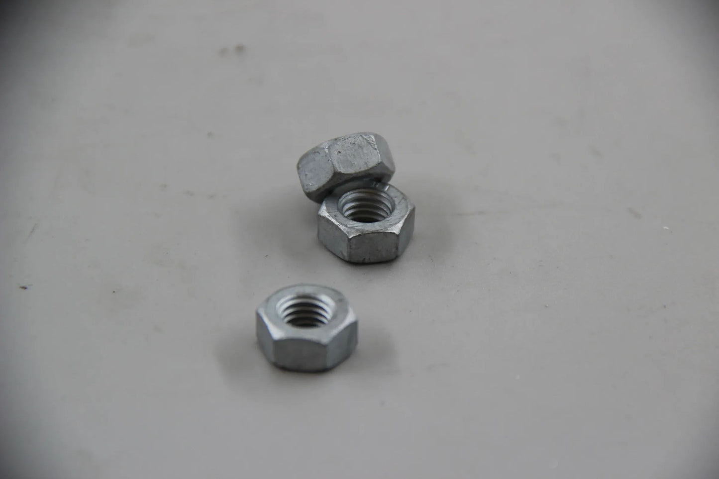 Orig. BMW E10 NK E30 E12 E24 E23 E38 E31 3x Sechskantmutter M8-ZNS 07119922856