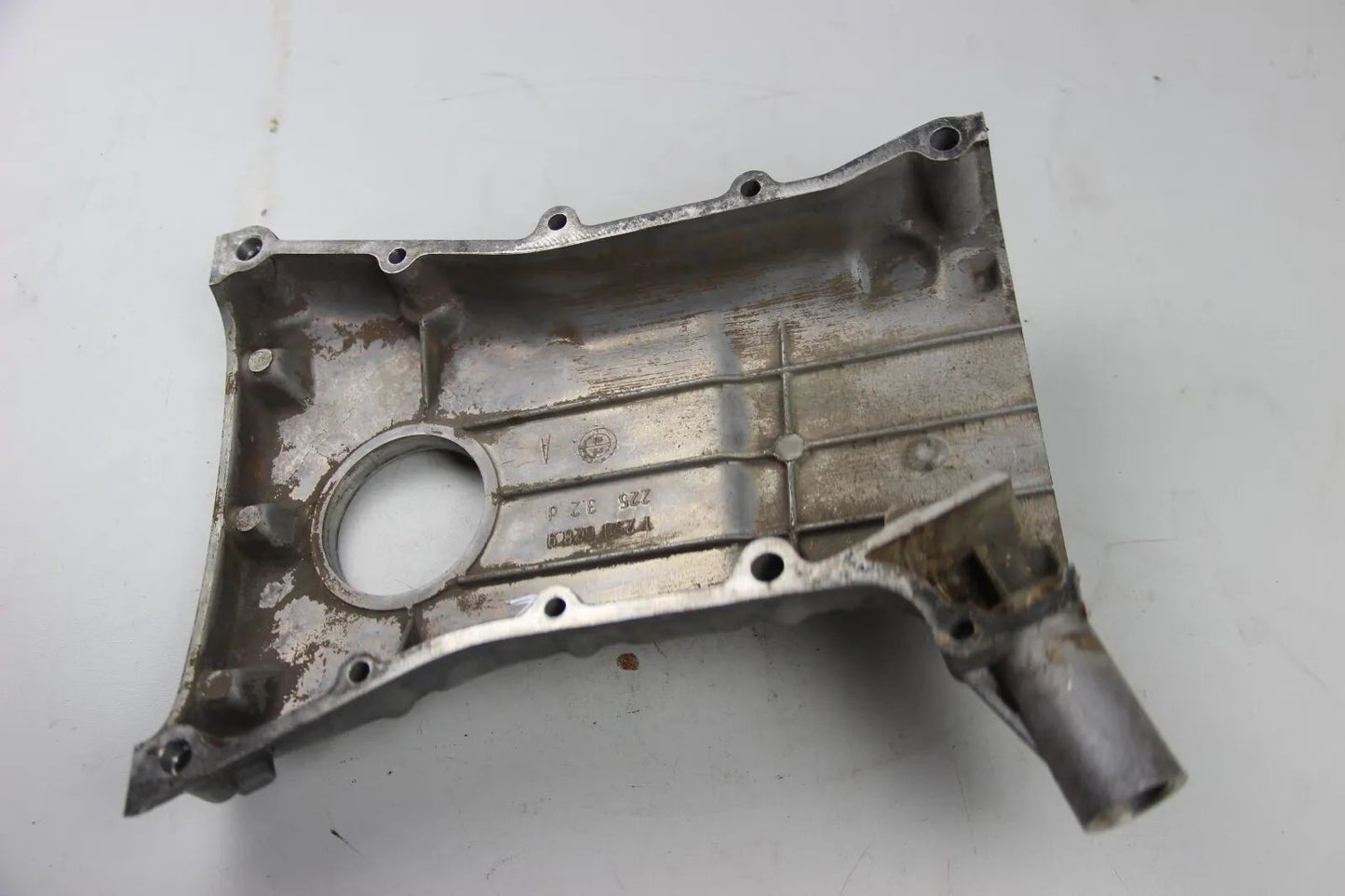 BMW E3 E9 E12 E24 E23 E28 M30 Stirndeckel Kettenkasten Abdeckung 12500289