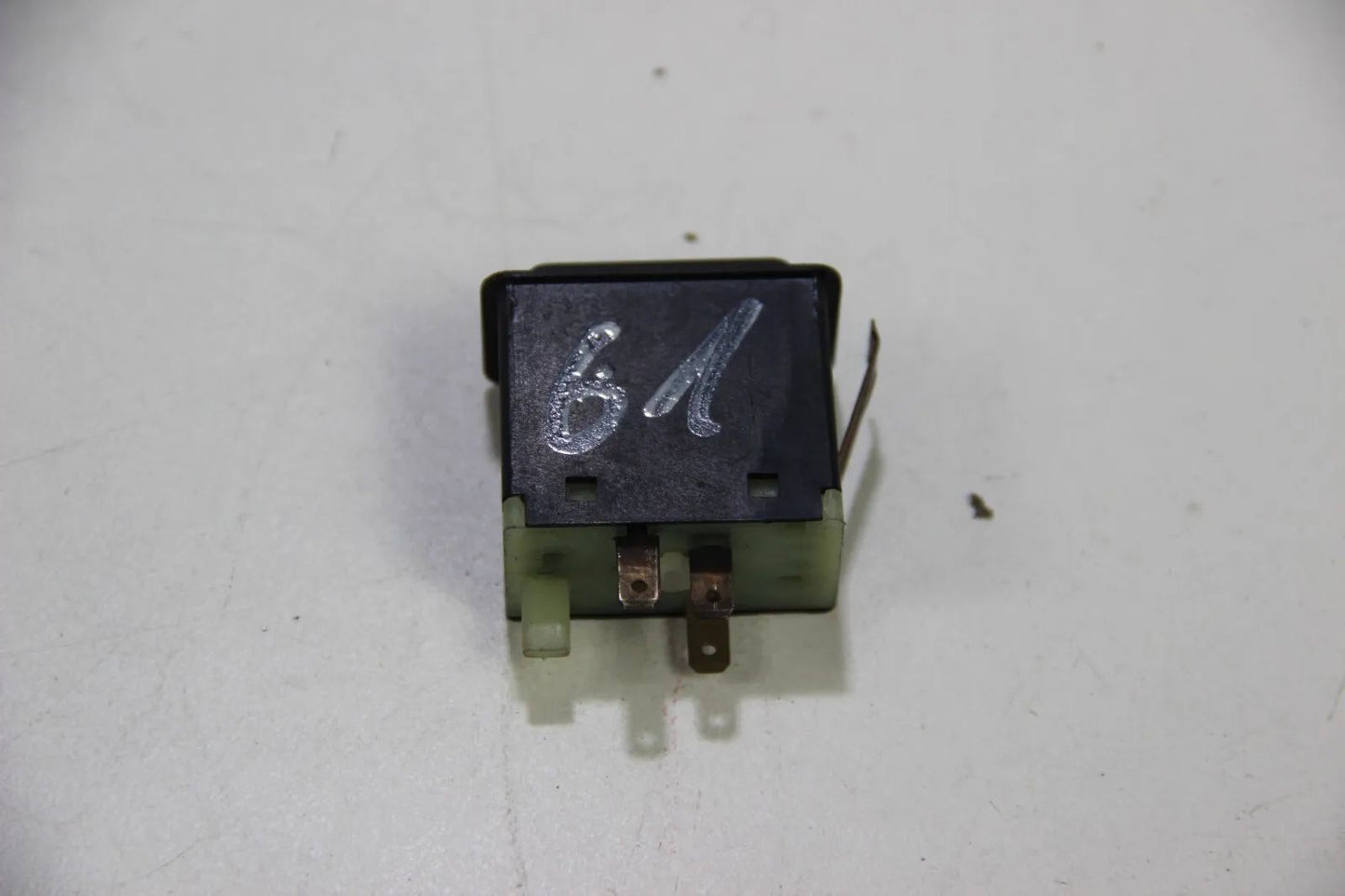 Original BMW E30 3er 316i-325i M3 Beheizte Heckscheibe Schalter Switch