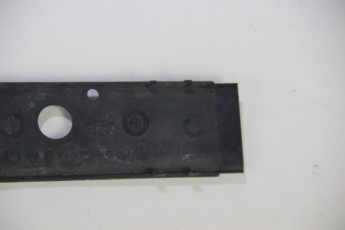 Original BMW E30 Stossleiste Stoßstange vorne links 51111945907 Zierleiste 3er