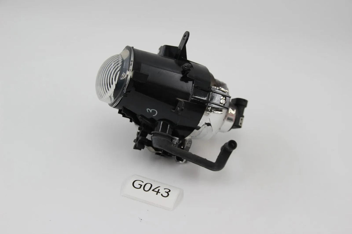 BMW E46 316i-330i 318d-330d Nebelscheinwerfer Fog Light Nebelleuchte 63176911007