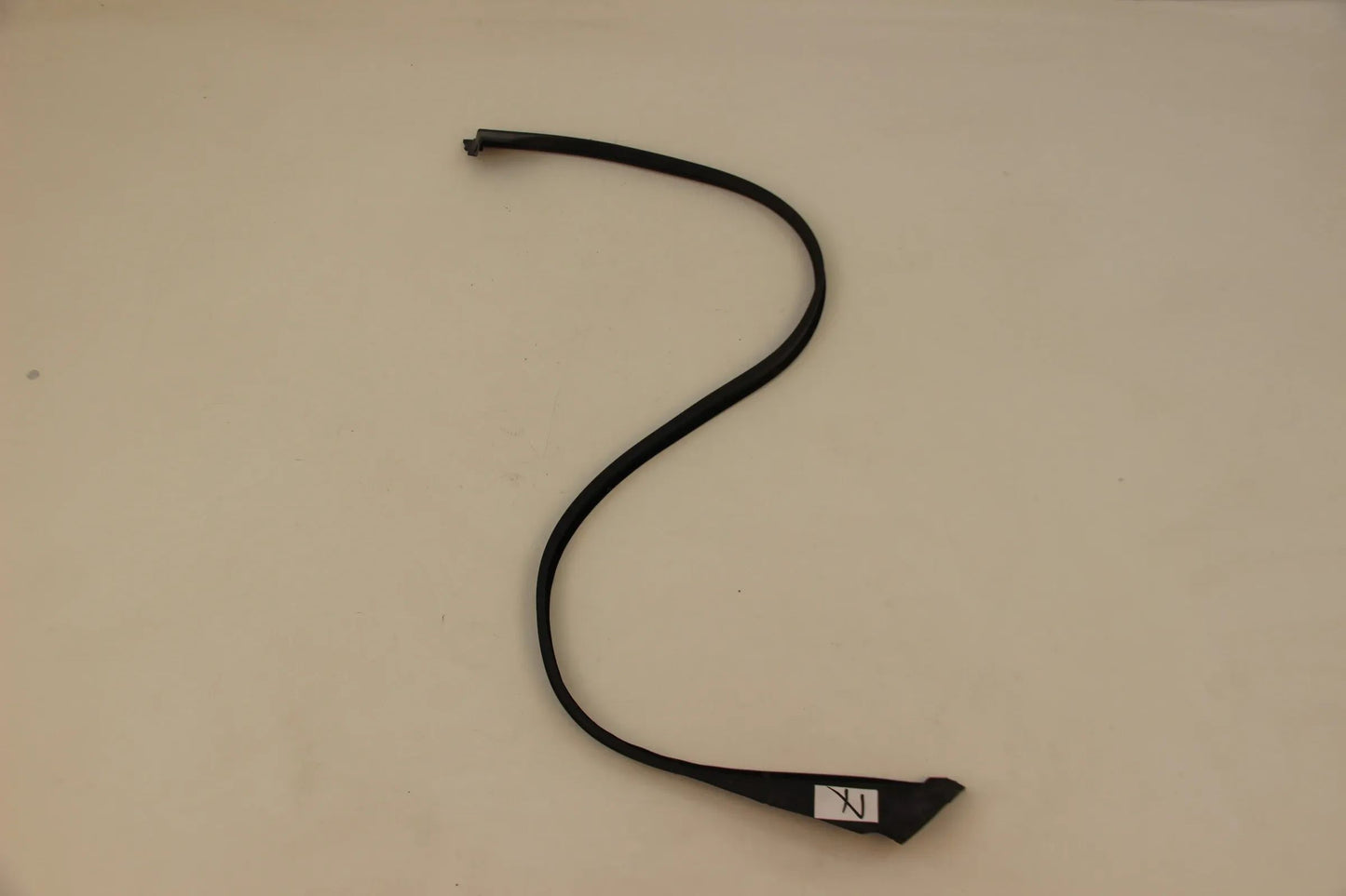 Original BMW E39 Dichtung Türfuge Dachrahmen vorne links NOS NLA 51218254529
