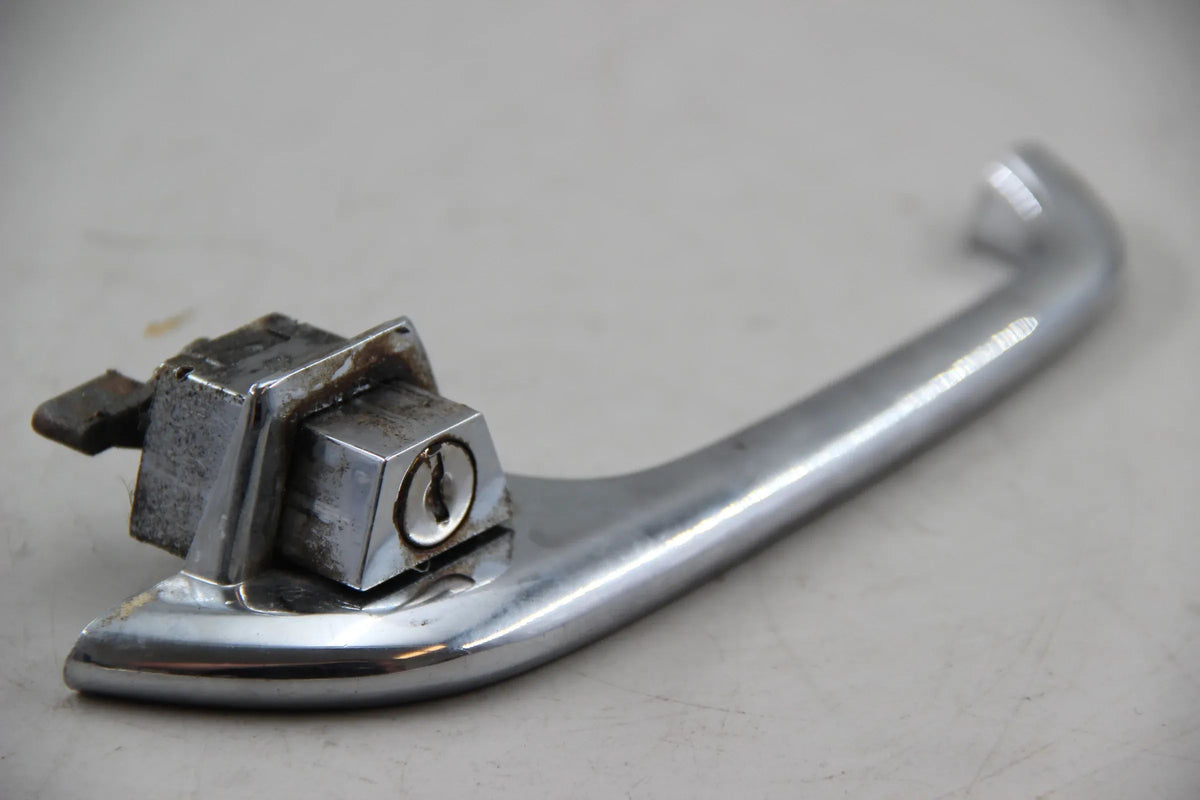 Original BMW E10 2002 ti tii turbo Verschluss links Türgriff Griff 51216442100