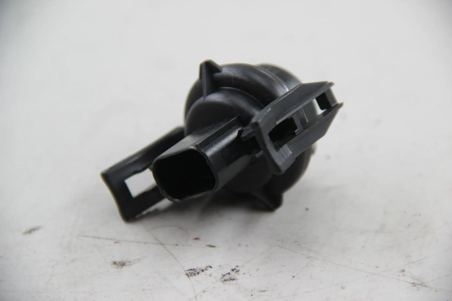 Original BMW E39 520i-540i M5 E38 728i-750i L7 Lampenfassung NOS NLA 63138361002