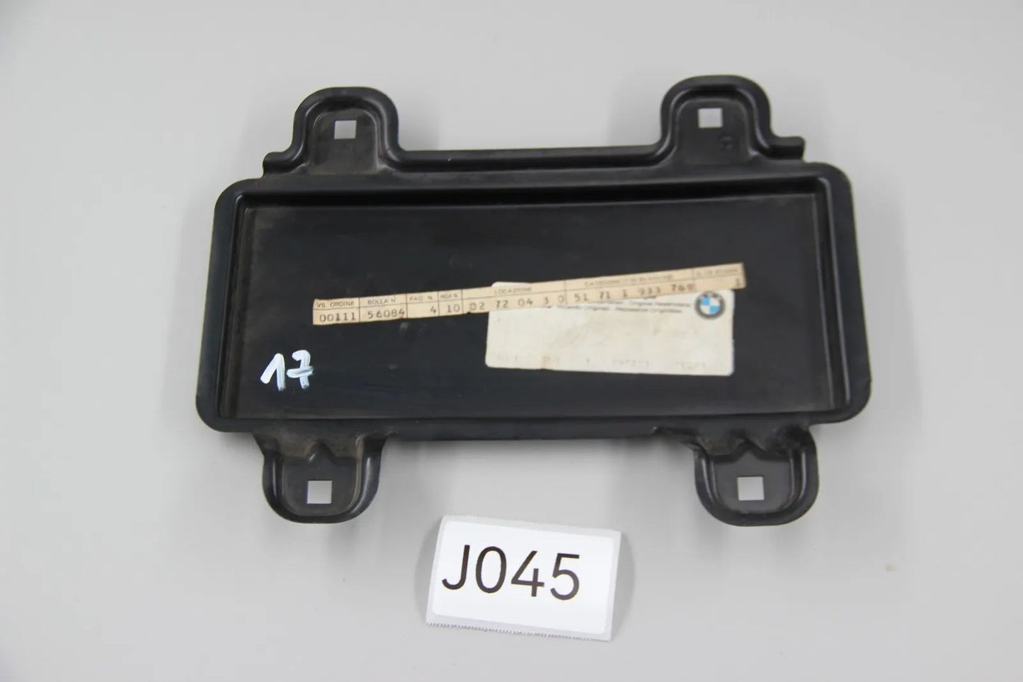 Original BMW E30 VFL Abdeckung Ausschnitt Nebelscheinwerfer rechts 51711933768