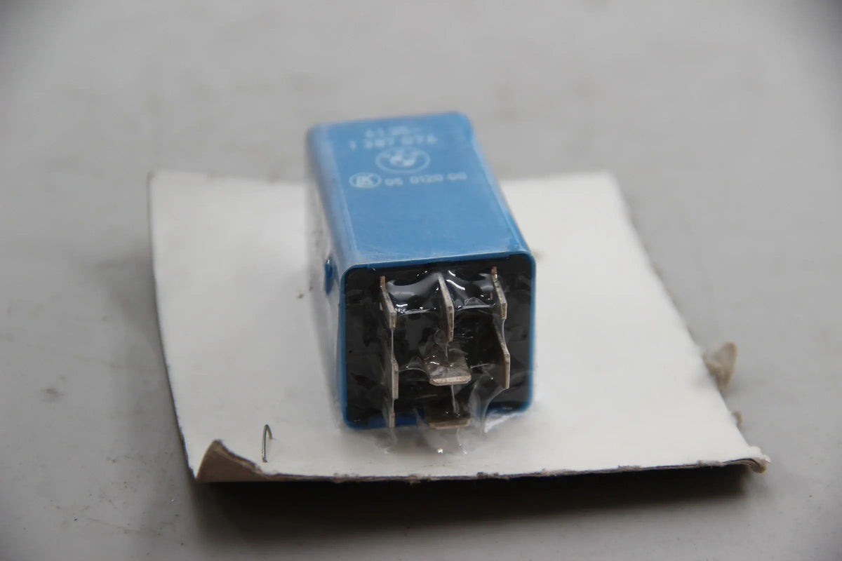 Original BMW E36 316i-325i Limousine Wisch-Wasch-Steuergerät 1387964 61351387076