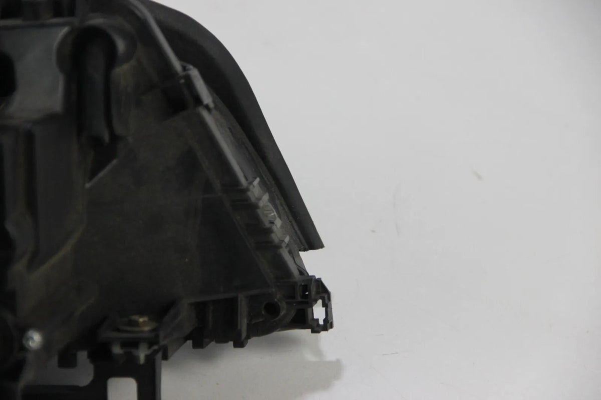 Original BMW E46 3er Facelift Hauptscheinwerfer vorne Links Bosch 0310209205