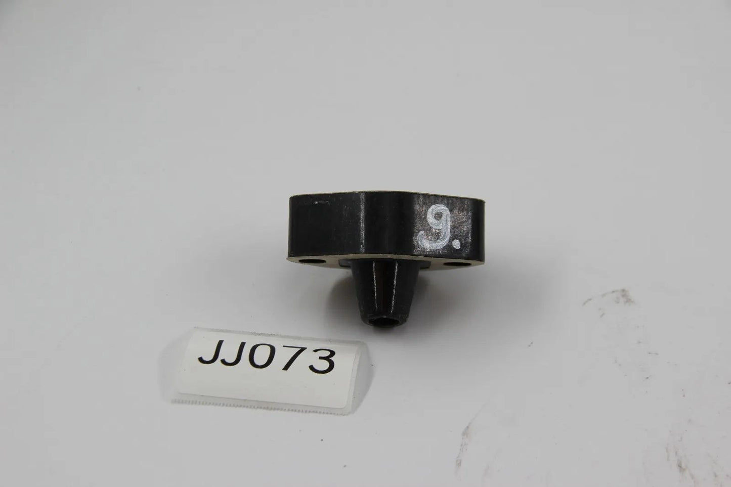 Original BMW E21 320 E12 520 Isolierflansch D=9,5MM NOS 13311721615