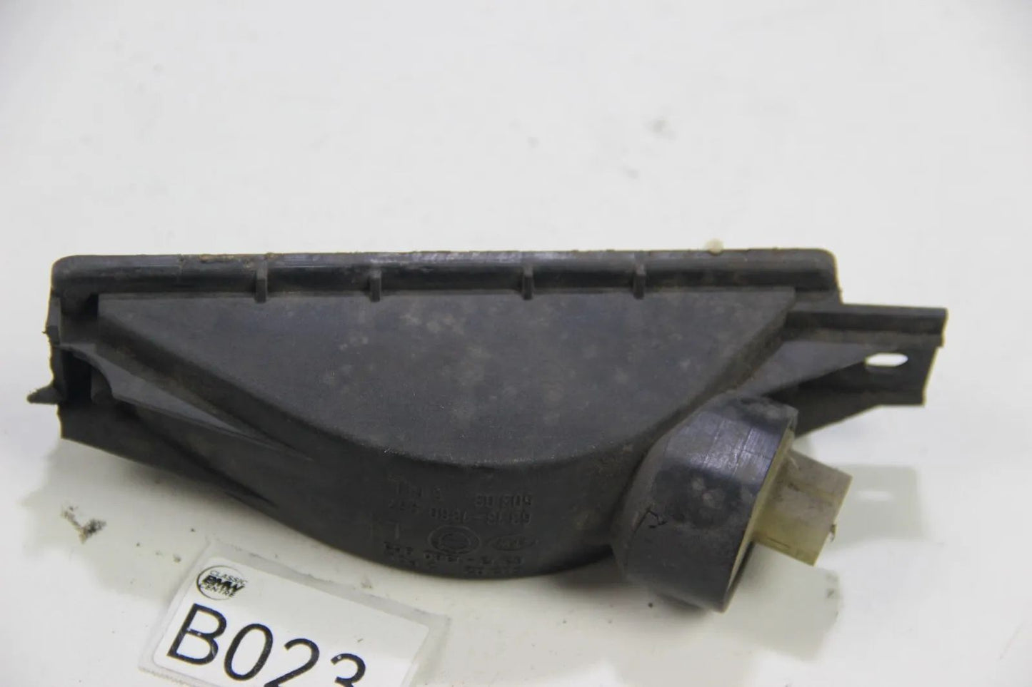 Original BMW E30 NFL Blinker ohne Plastik/Scheibe links 1380963