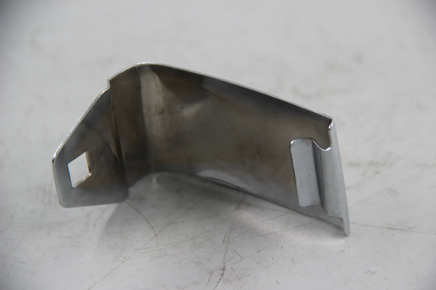 Original BMW E28 518i 520i 525i 528i 533i 535i M5 Blende links 51121867609