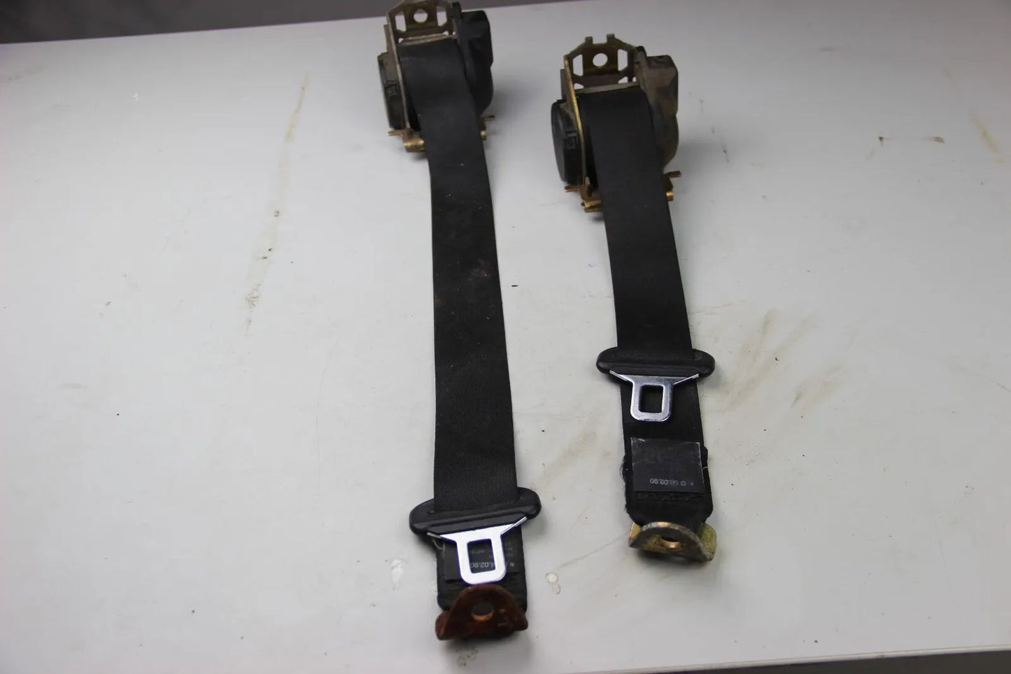 BMW E30 Sicherheitsgurte Anschnallgurte Fahrer Beifahrer Vorne Links Rechts Gurt