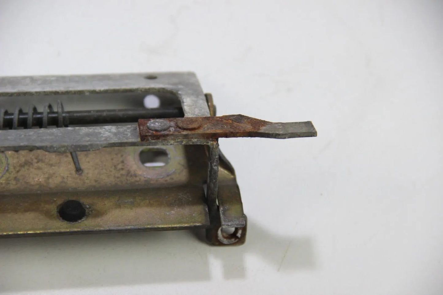 Original BMW E28 Türgriff Mechanismus Tür vorne rechts Door Handle 5er