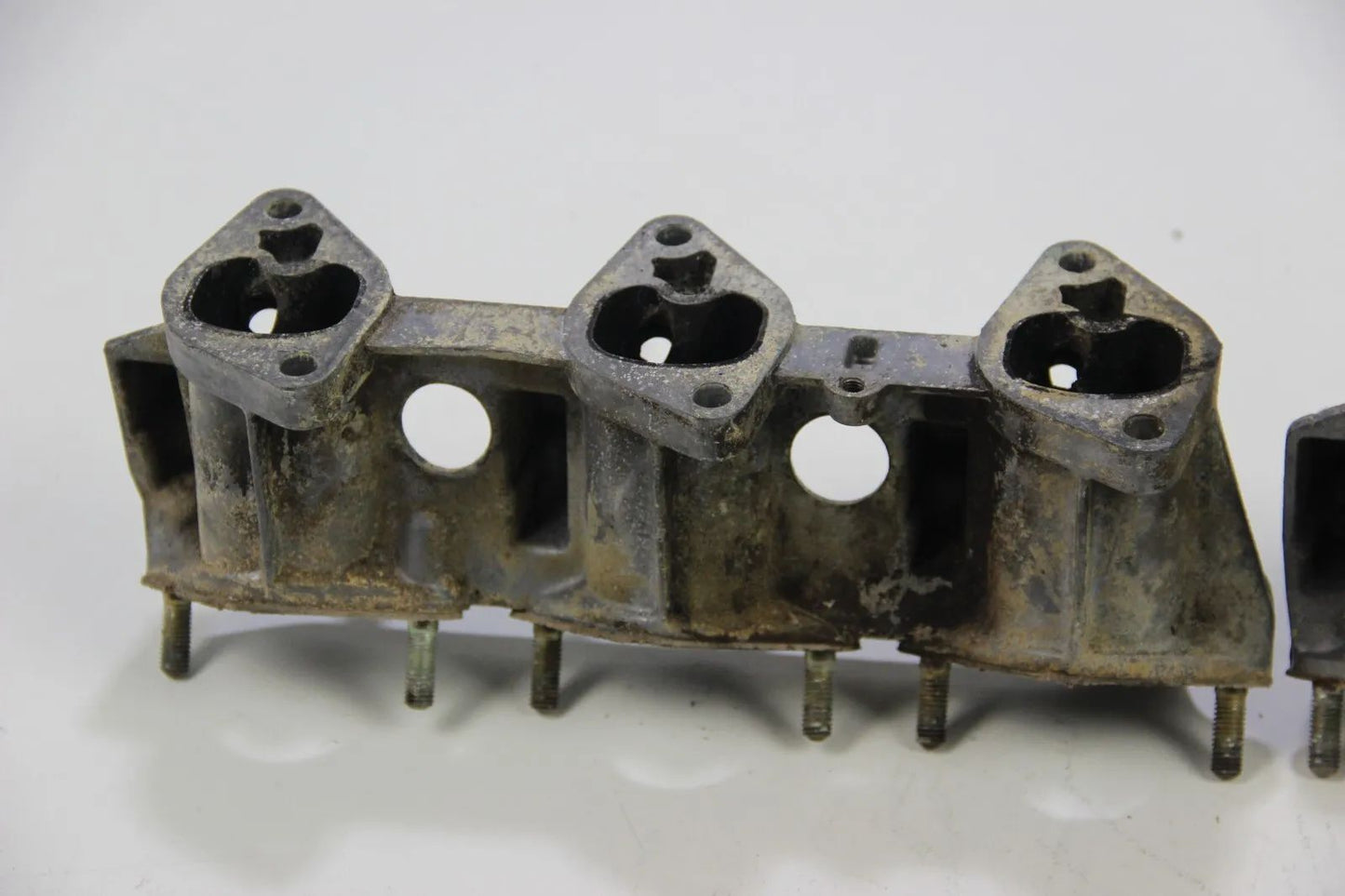 BMW E9 3.0 Csi E3 3.0 Si Ansaugstutzen Zyl 1-3 & 4-6 11611256418 11611256415