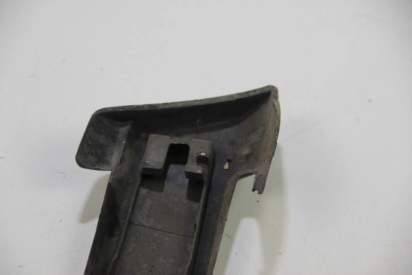 BMW E30 316i-325i VFL Stossstange hinten rechts Ecke Stoßstangenecke 51111888278